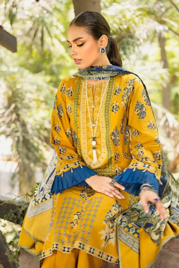 Alternative view of Gul Ahmed Pre-Fall   | DB-32018 (GZ-337)  -