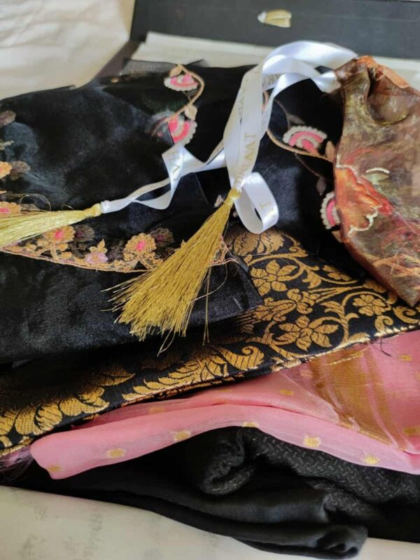 Alternative view of Zara Hayaat Luxury Lawn  - STARLESS SS-04